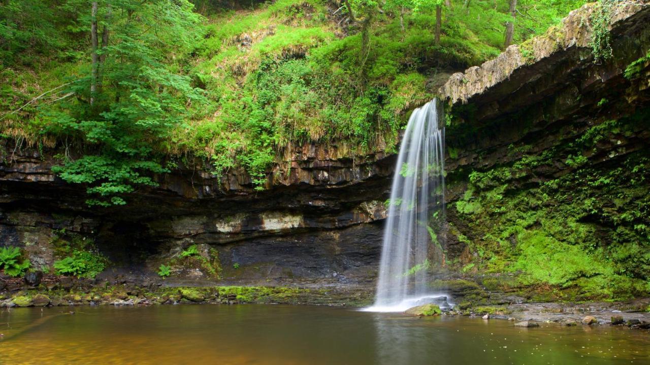 Riverside Brecon Kültér fotó